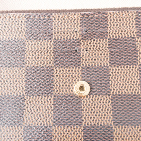 Authentic Louis Vuitton Caissa Wallet - Picture 9 of 14